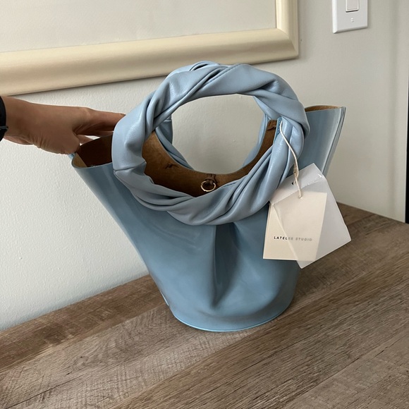 Wconcept LATELEE STUDIO
Bobbin Bag, Maya Blue - Picture 5 of 8